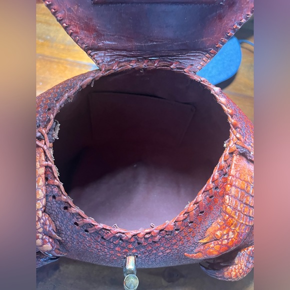 1940s Vintage Armadillo Taxidermy Purse/Handbag - Picture 8 of 8